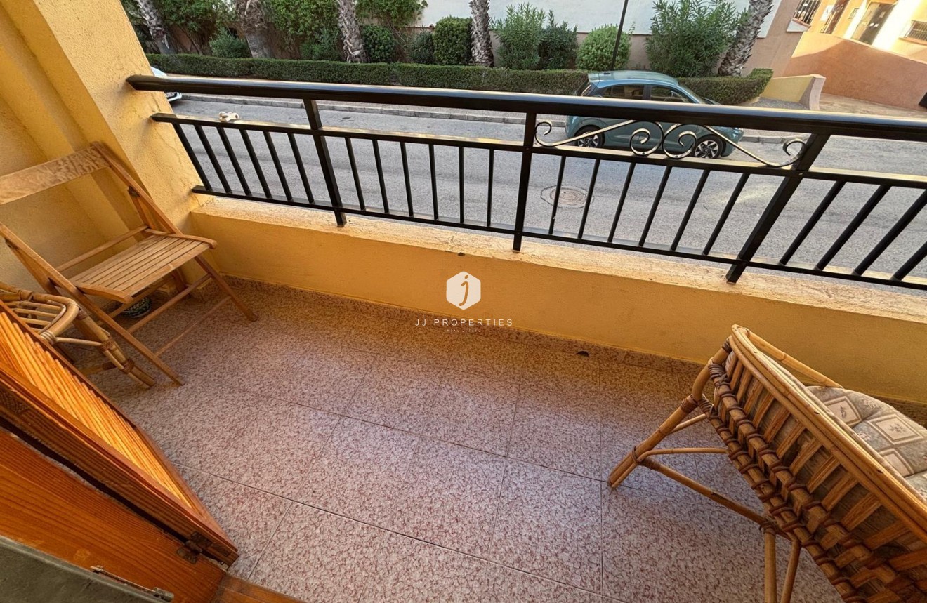 Tweedehands - Appartement / flat -
Torrevieja - Los Frutales