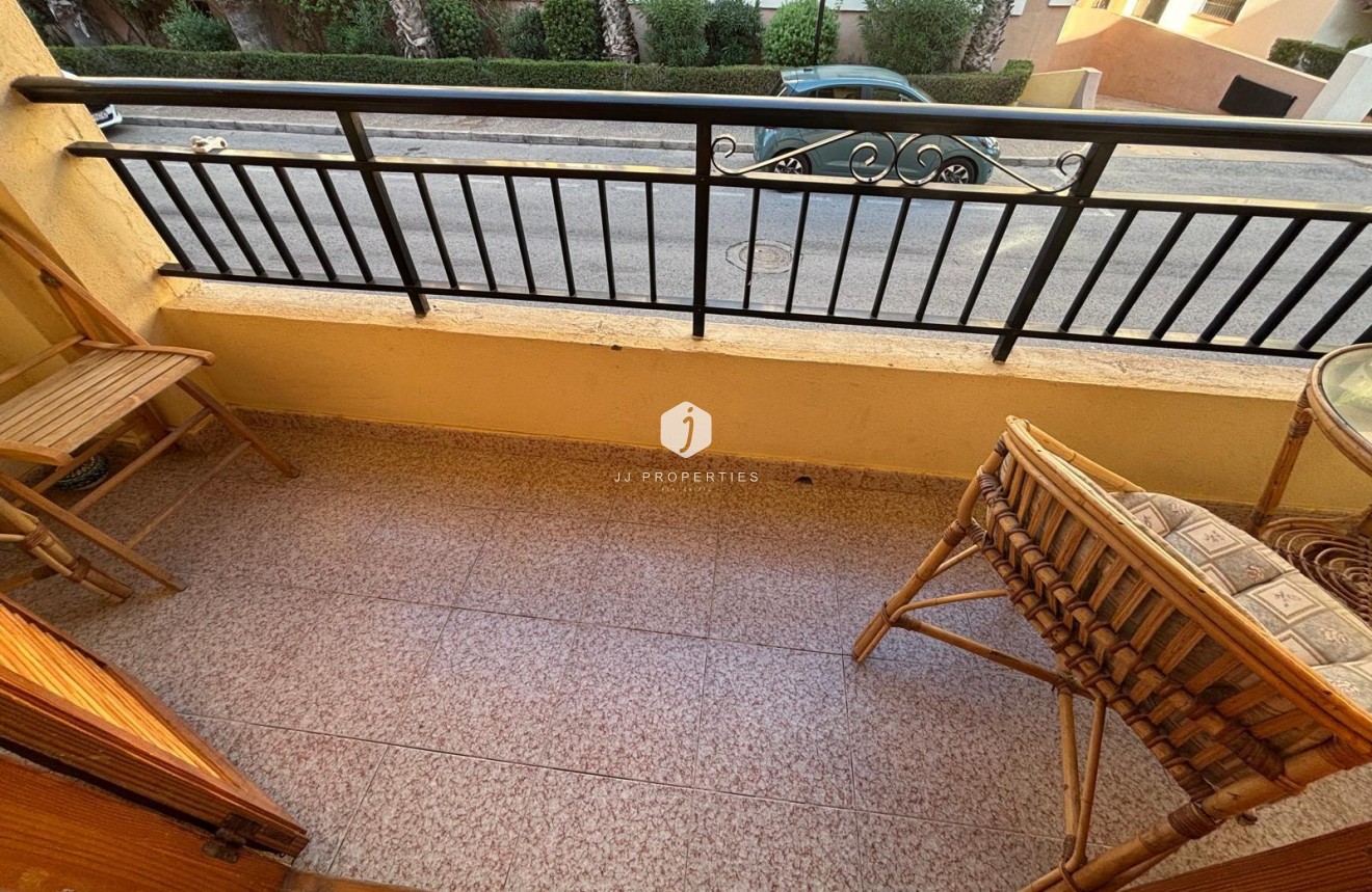 Tweedehands - Appartement / flat -
Torrevieja - Los Frutales