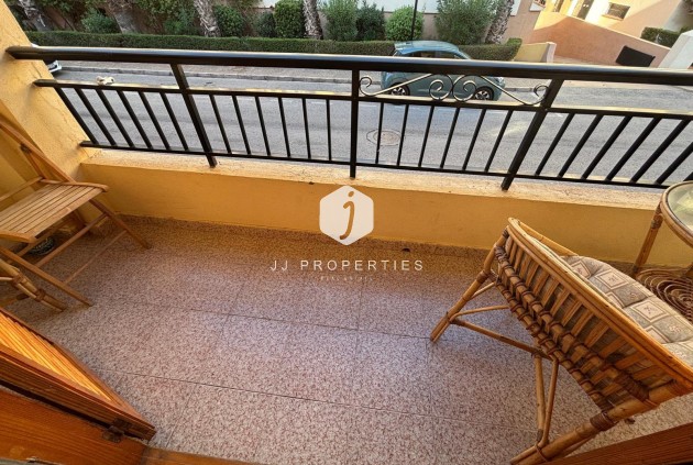 Tweedehands - Appartement / flat -
Torrevieja - Los Frutales