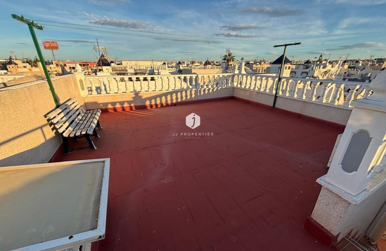 Tweedehands - Chalet -
Torrevieja - Carrefour