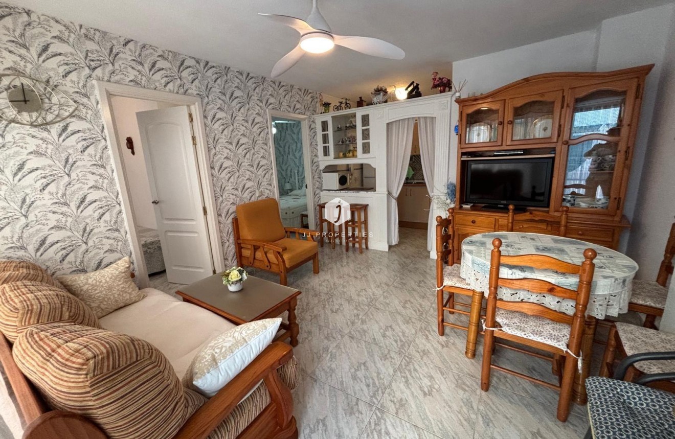 Tweedehands - Chalet -
Torrevieja - Carrefour