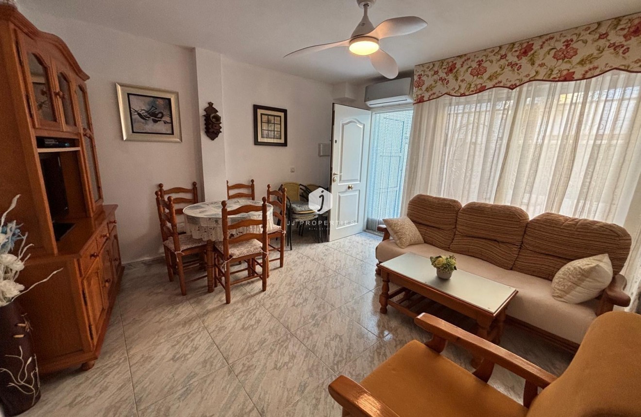 Tweedehands - Chalet -
Torrevieja - Carrefour