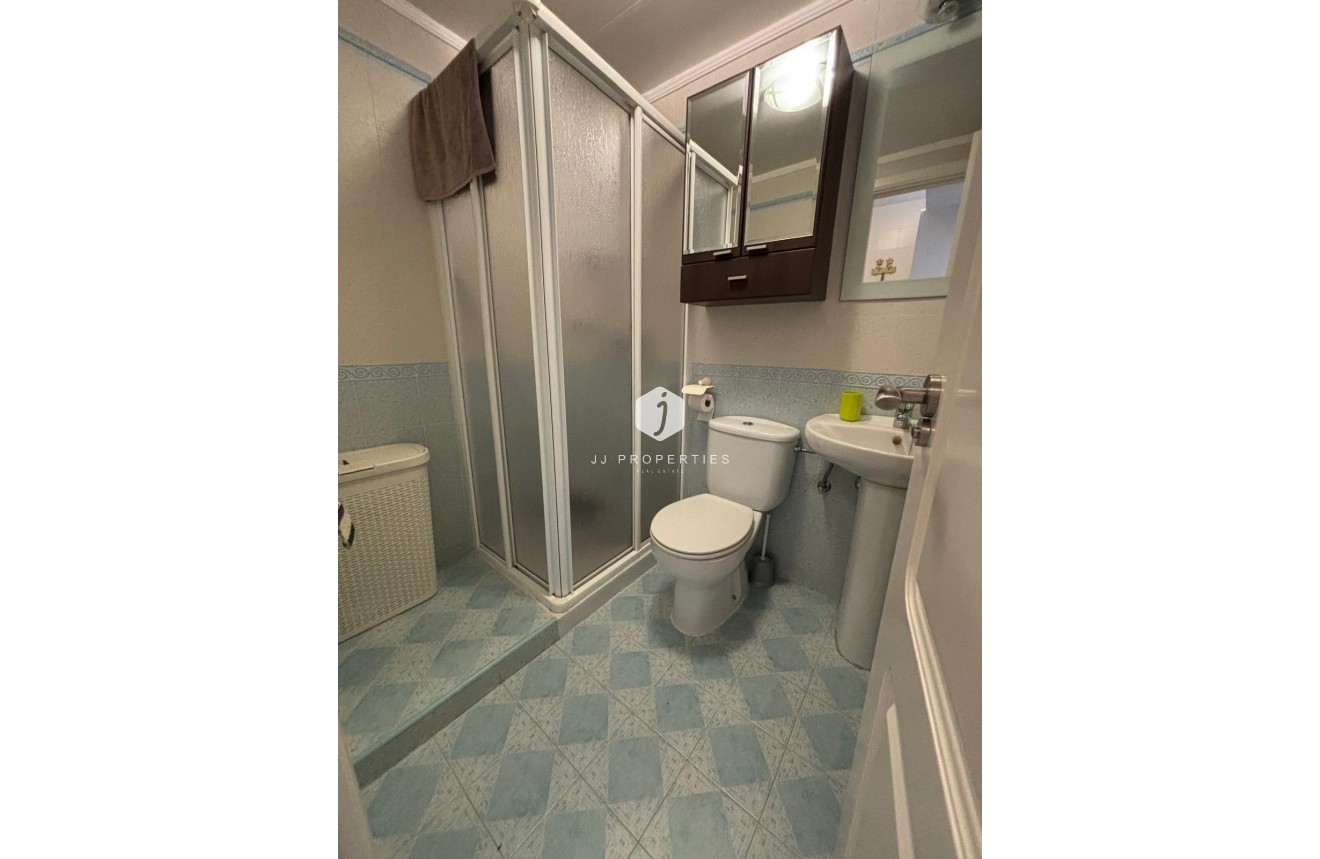 Tweedehands - Chalet -
Torrevieja - Carrefour