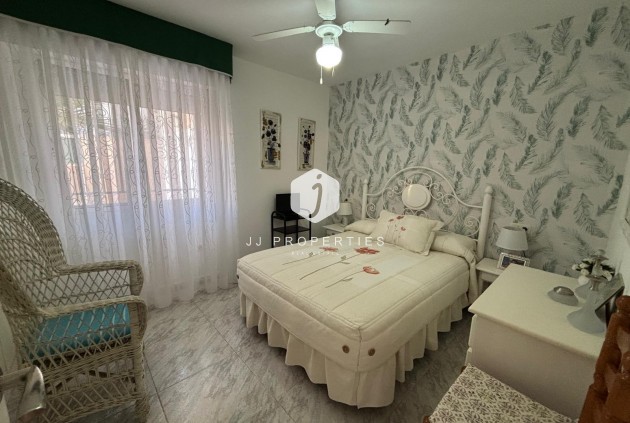 Tweedehands - Chalet -
Torrevieja - Carrefour