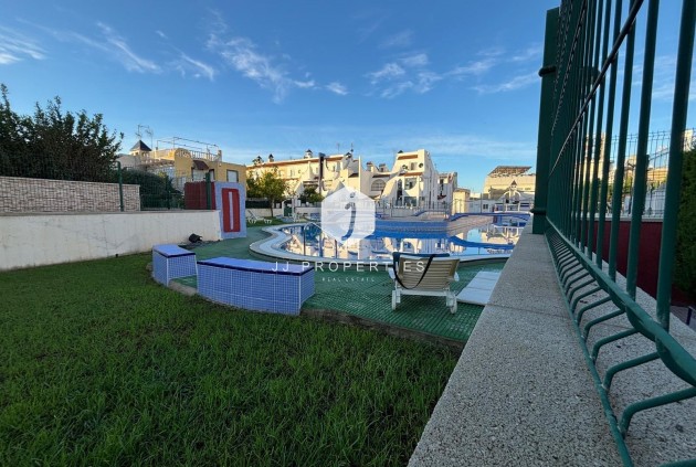 Tweedehands - Chalet -
Torrevieja - Carrefour