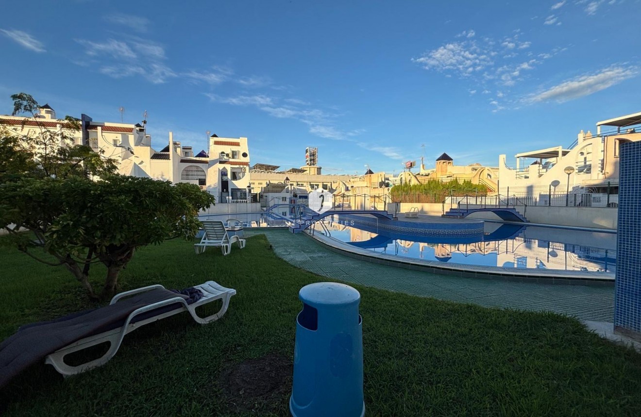 Tweedehands - Chalet -
Torrevieja - Carrefour