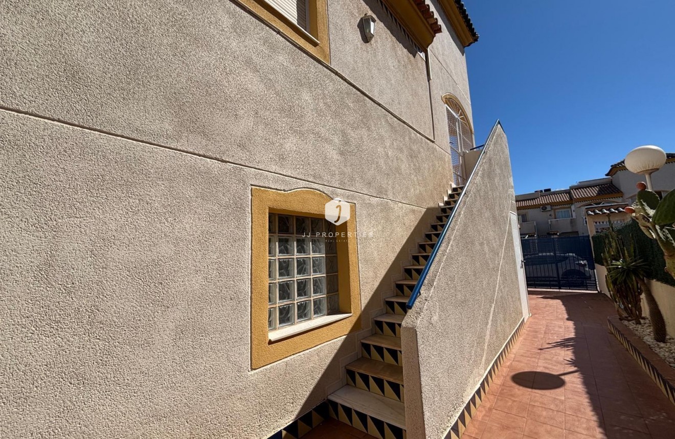 Tweedehands - Bungalow -
Torrevieja