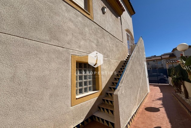 Tweedehands - Bungalow -
Torrevieja