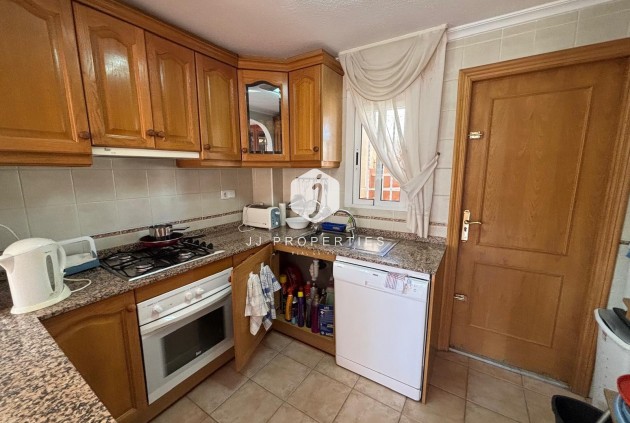 Tweedehands - Bungalow -
Torrevieja