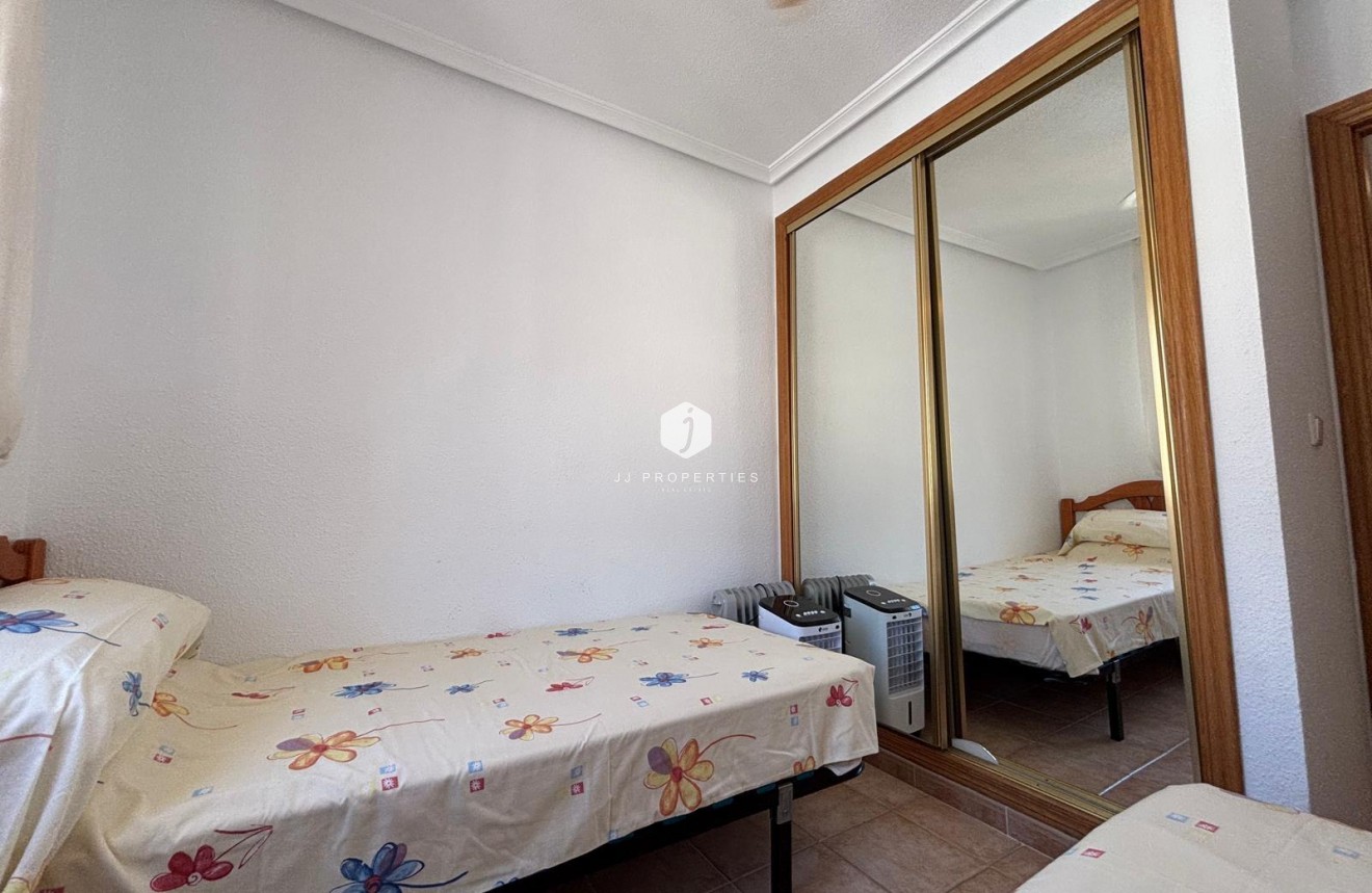 Tweedehands - Bungalow -
Torrevieja