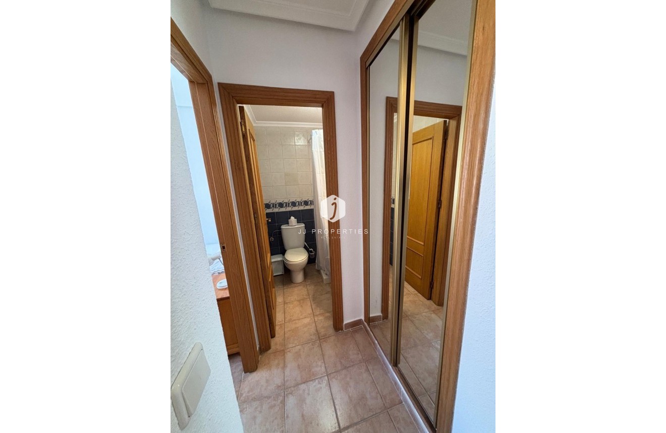 Tweedehands - Bungalow -
Torrevieja