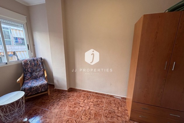 D'occasion - Appartement -
Torrevieja - Playa del Cura