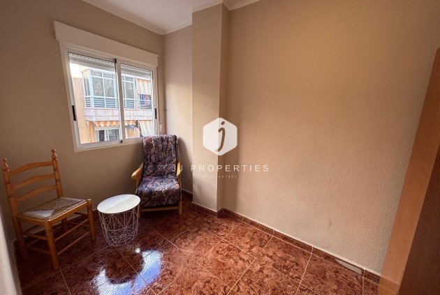 D'occasion - Appartement -
Torrevieja - Playa del Cura