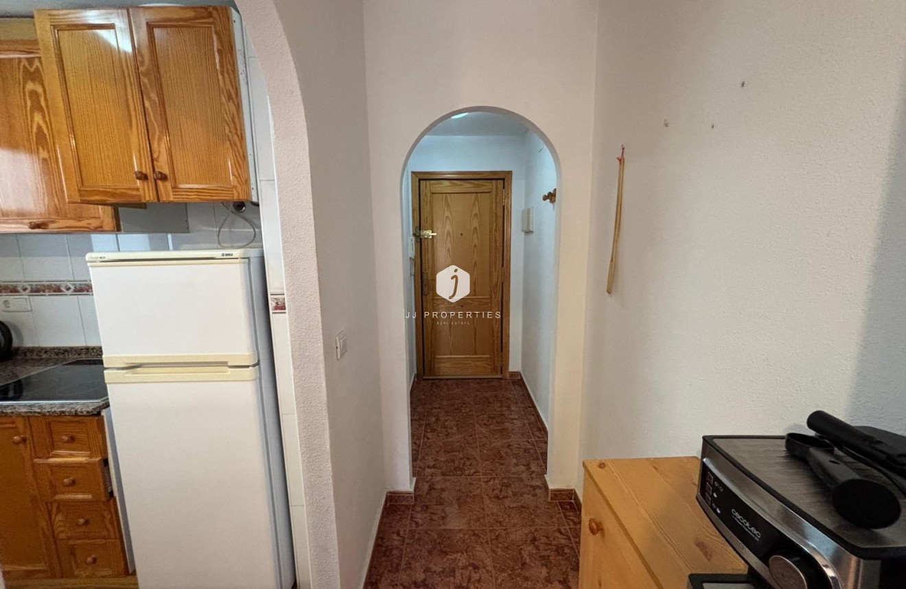 D'occasion - Appartement -
Torrevieja - Playa del Cura