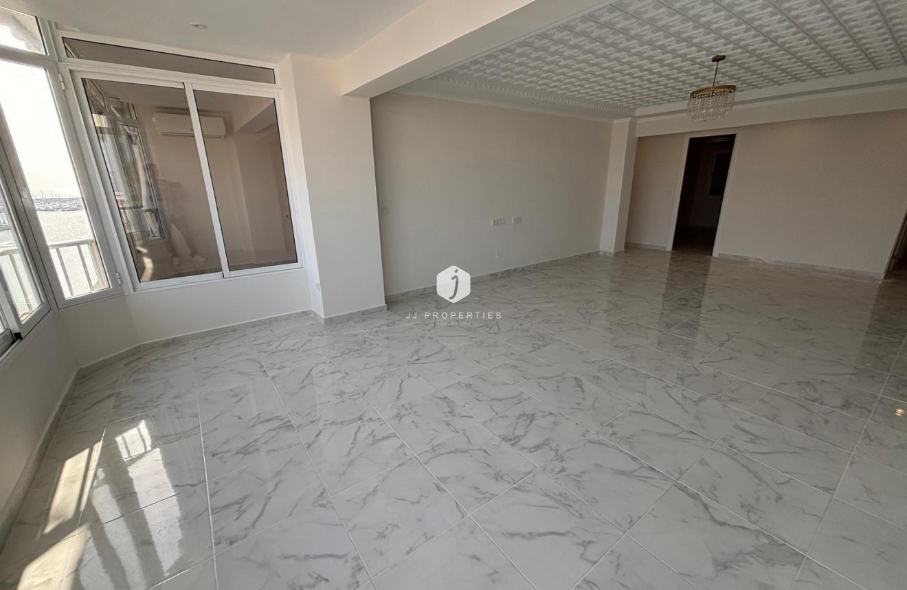 Tweedehands - Penthouse -
Torrevieja - Acequion