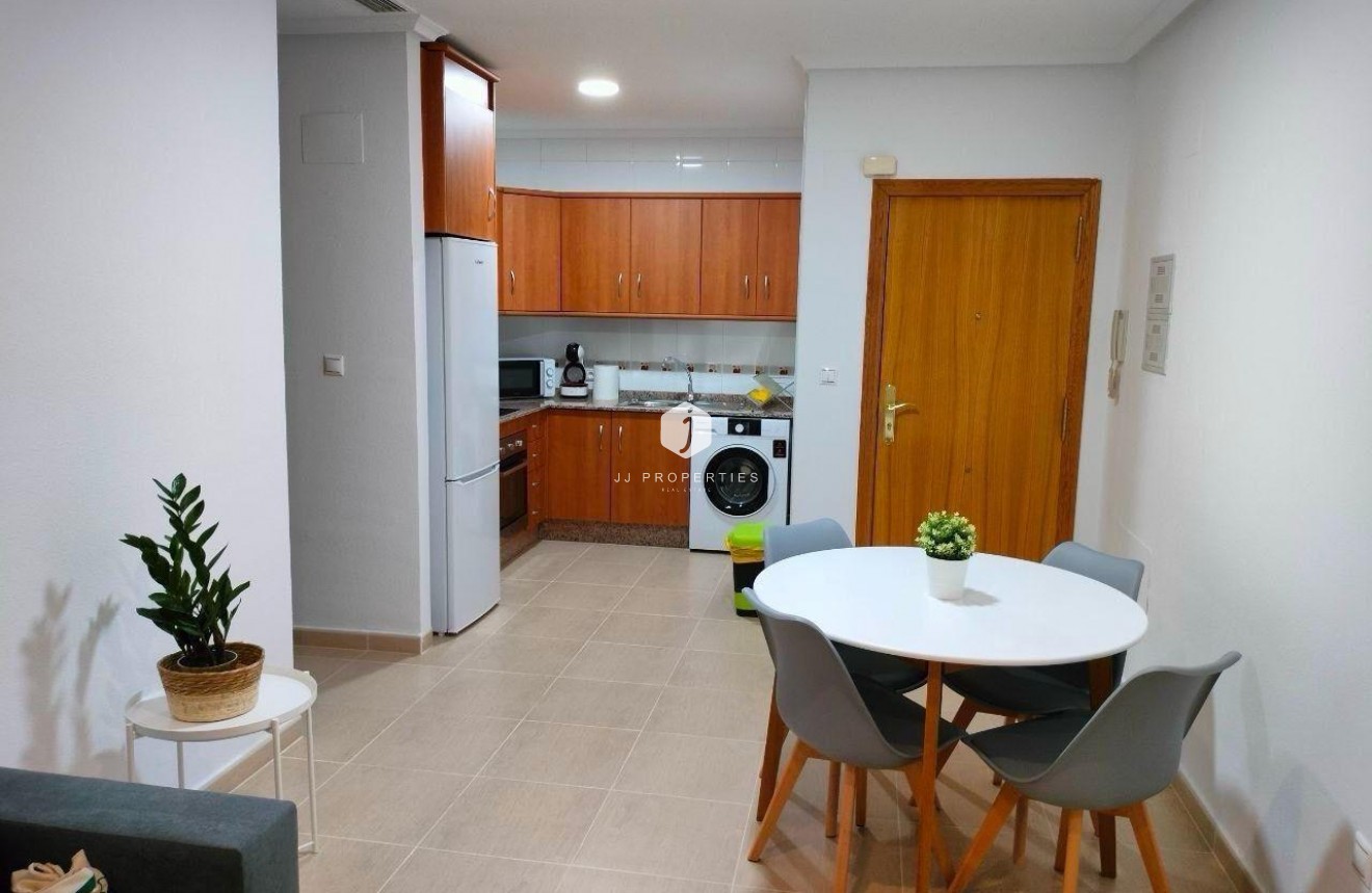 D'occasion - Appartement -
Torrevieja - Playa de los Locos
