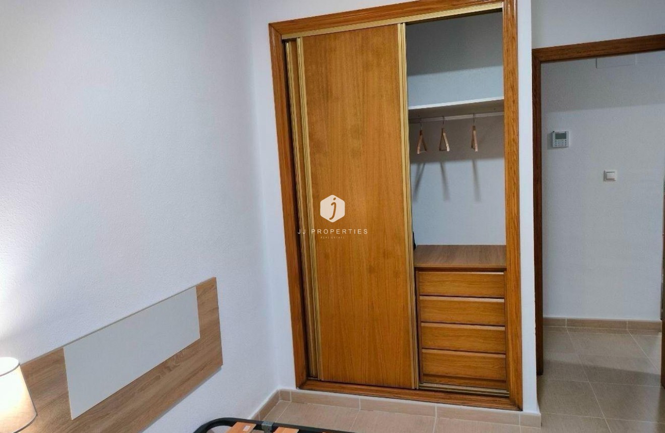 D'occasion - Appartement -
Torrevieja - Playa de los Locos