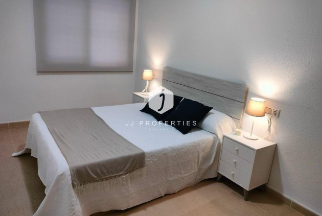 D'occasion - Appartement -
Torrevieja - Playa de los Locos