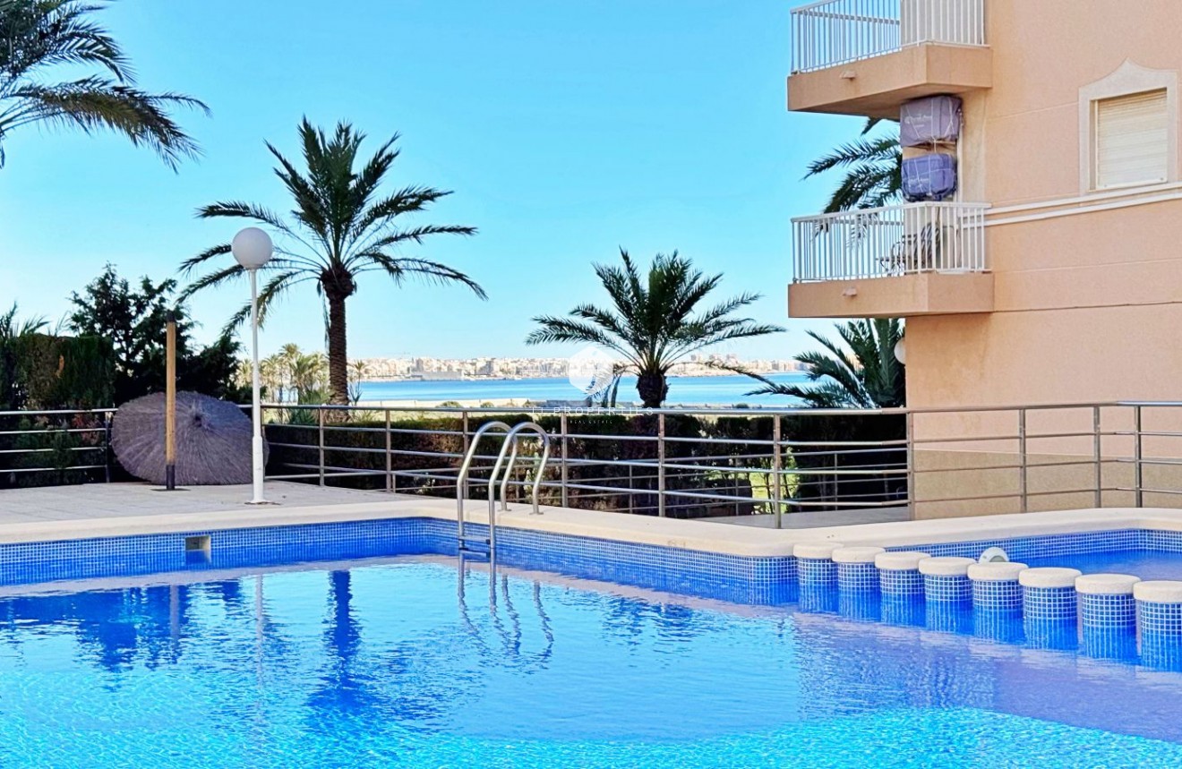 Segunda mano - Apartamento / piso -
Torrevieja - Costa Blanca
