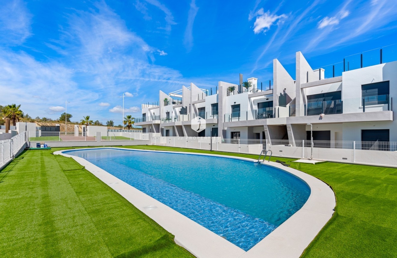 Z drugiej ręki - Mieszkanie w bloku -
San Miguel de Salinas - Inland