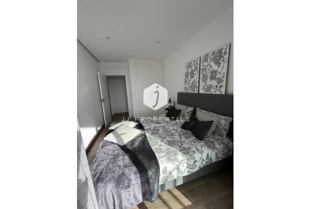 Z drugiej ręki - Szalet -
Dolores - Costa Blanca