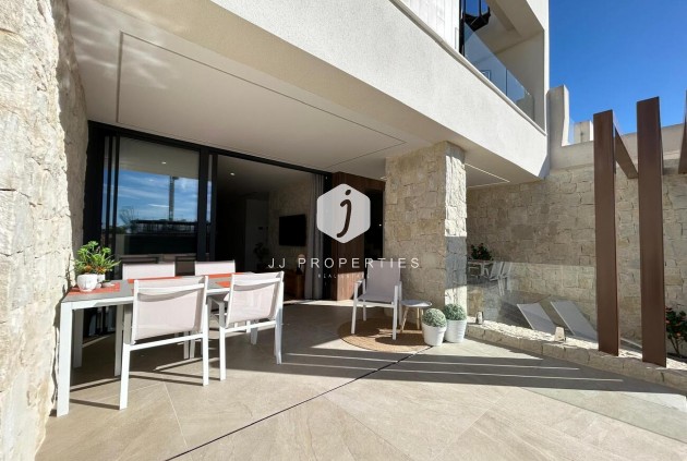 Z drugiej ręki - Szalet -
Dolores - Costa Blanca