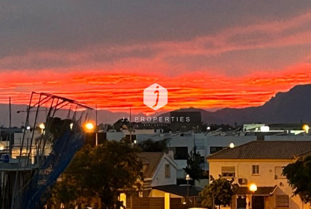 Z drugiej ręki - Szalet -
Dolores - Costa Blanca