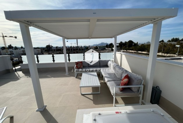 Z drugiej ręki - Szalet -
Dolores - Costa Blanca