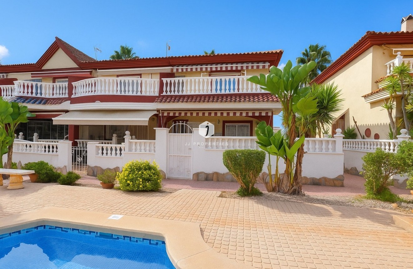 Tweedehands - Chalet -
Ciudad Quesada - Costa Blanca