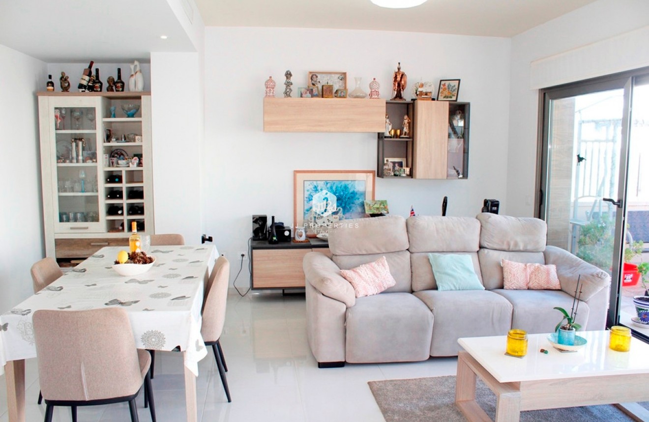 Z drugiej ręki - Villa -
San Miguel de Salinas - Inland