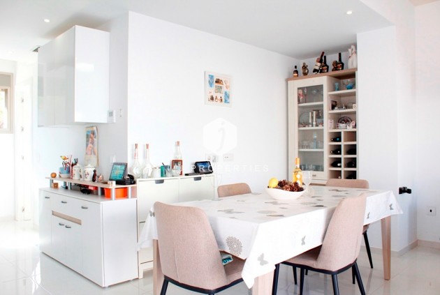 Z drugiej ręki - Villa -
San Miguel de Salinas - Inland