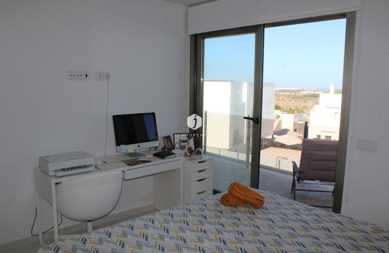 Z drugiej ręki - Villa -
San Miguel de Salinas - Inland