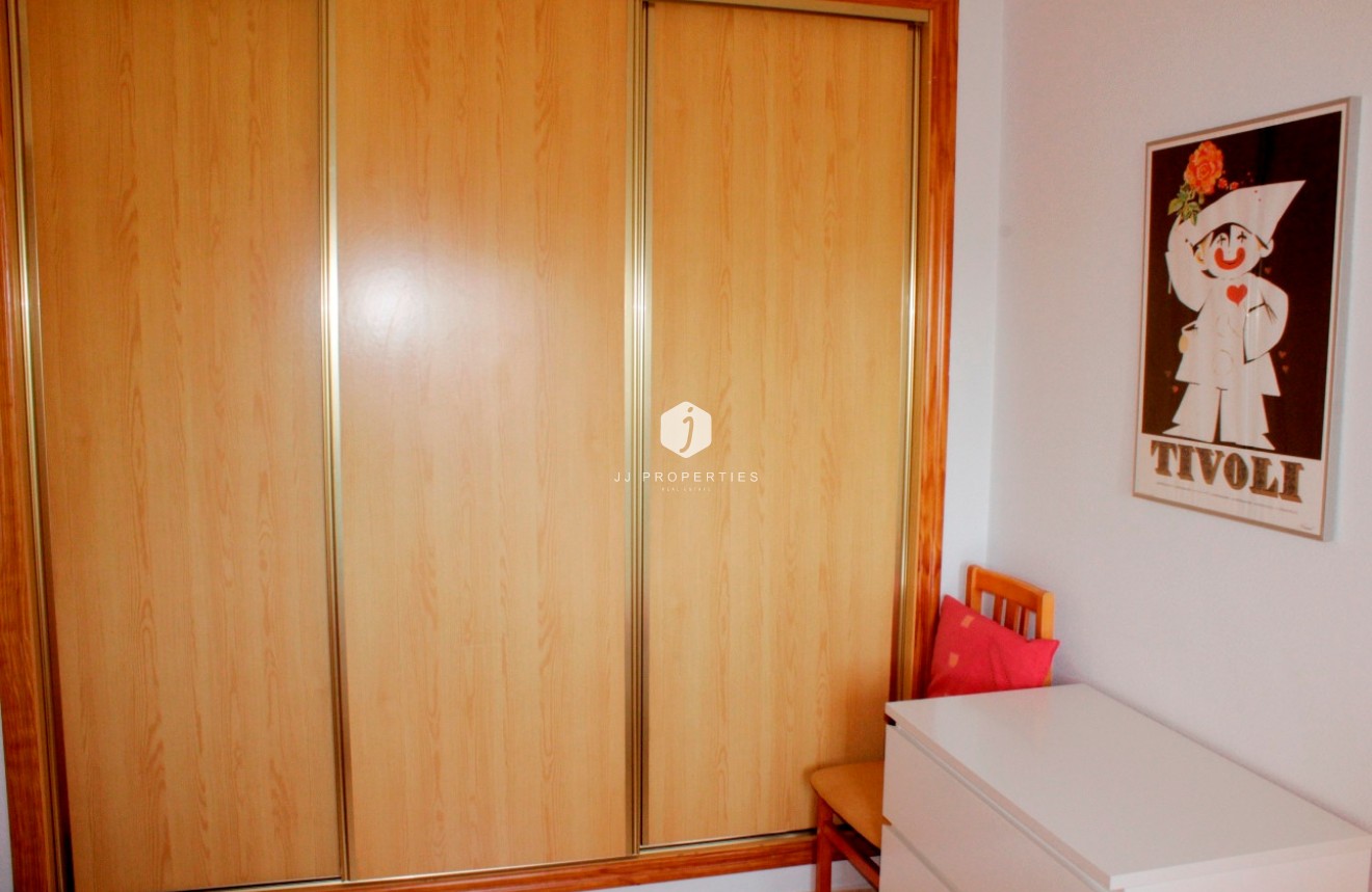 Z drugiej ręki - Daszek -
Orihuela Costa - Costa Blanca