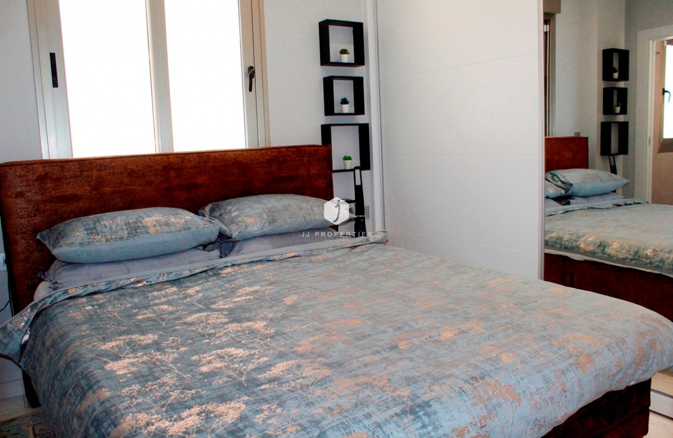 Z drugiej ręki - Villa -
Orihuela Costa - Costa Blanca