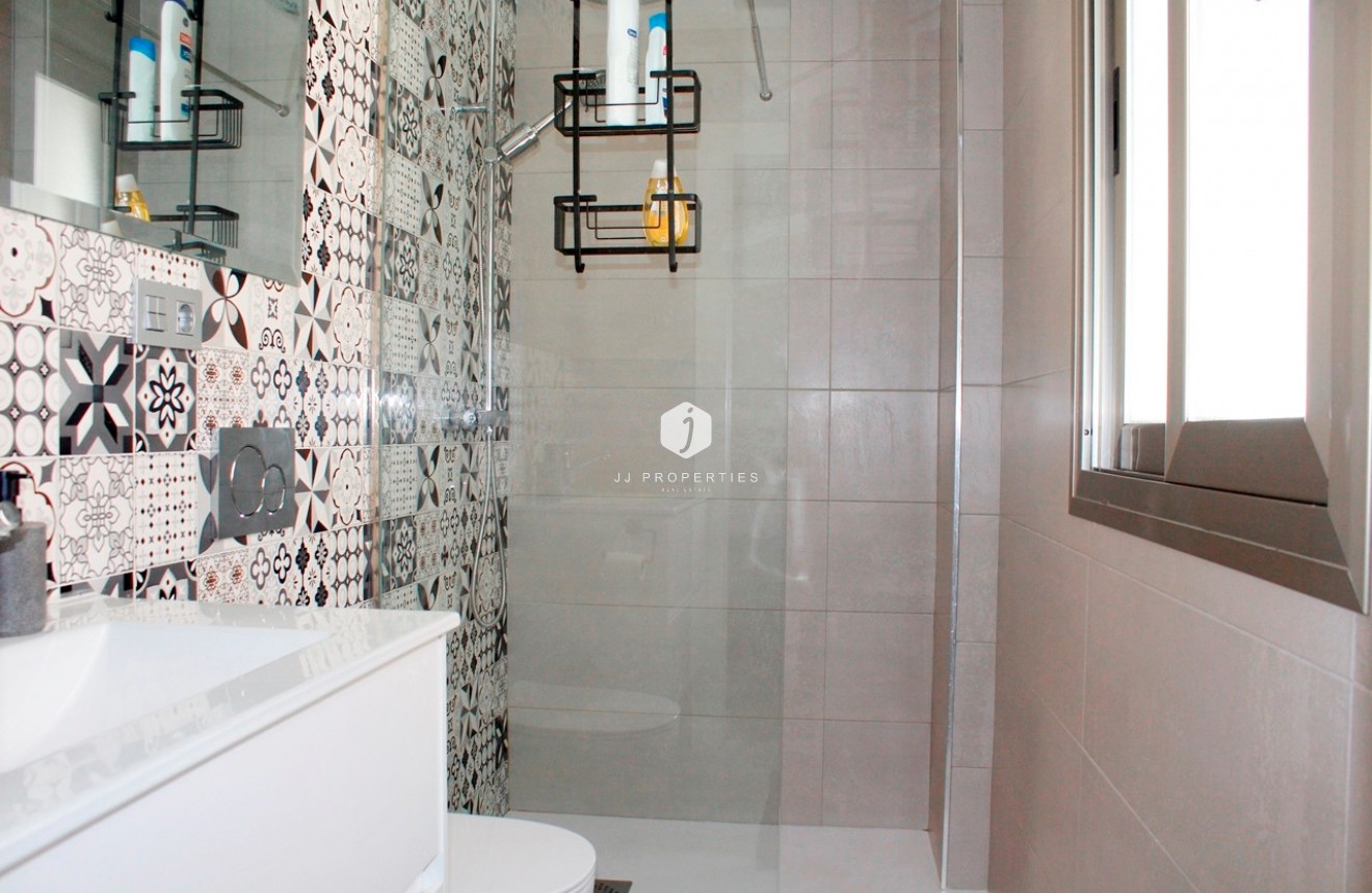 Z drugiej ręki - Villa -
Orihuela Costa - Costa Blanca