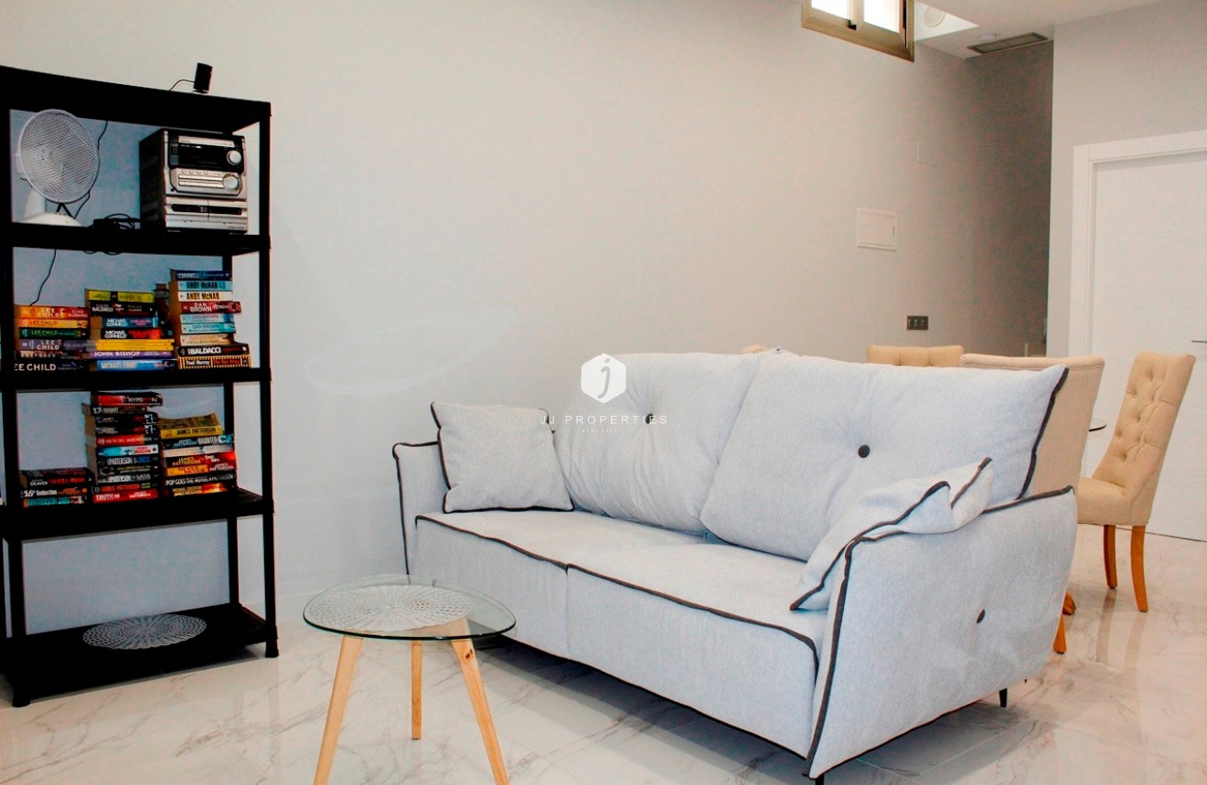 Z drugiej ręki - Villa -
Orihuela Costa - Costa Blanca