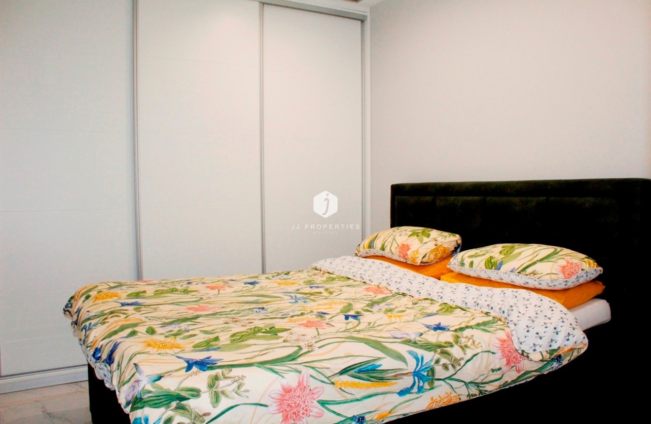 Z drugiej ręki - Villa -
Orihuela Costa - Costa Blanca