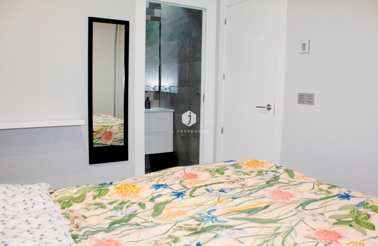 Z drugiej ręki - Villa -
Orihuela Costa - Costa Blanca