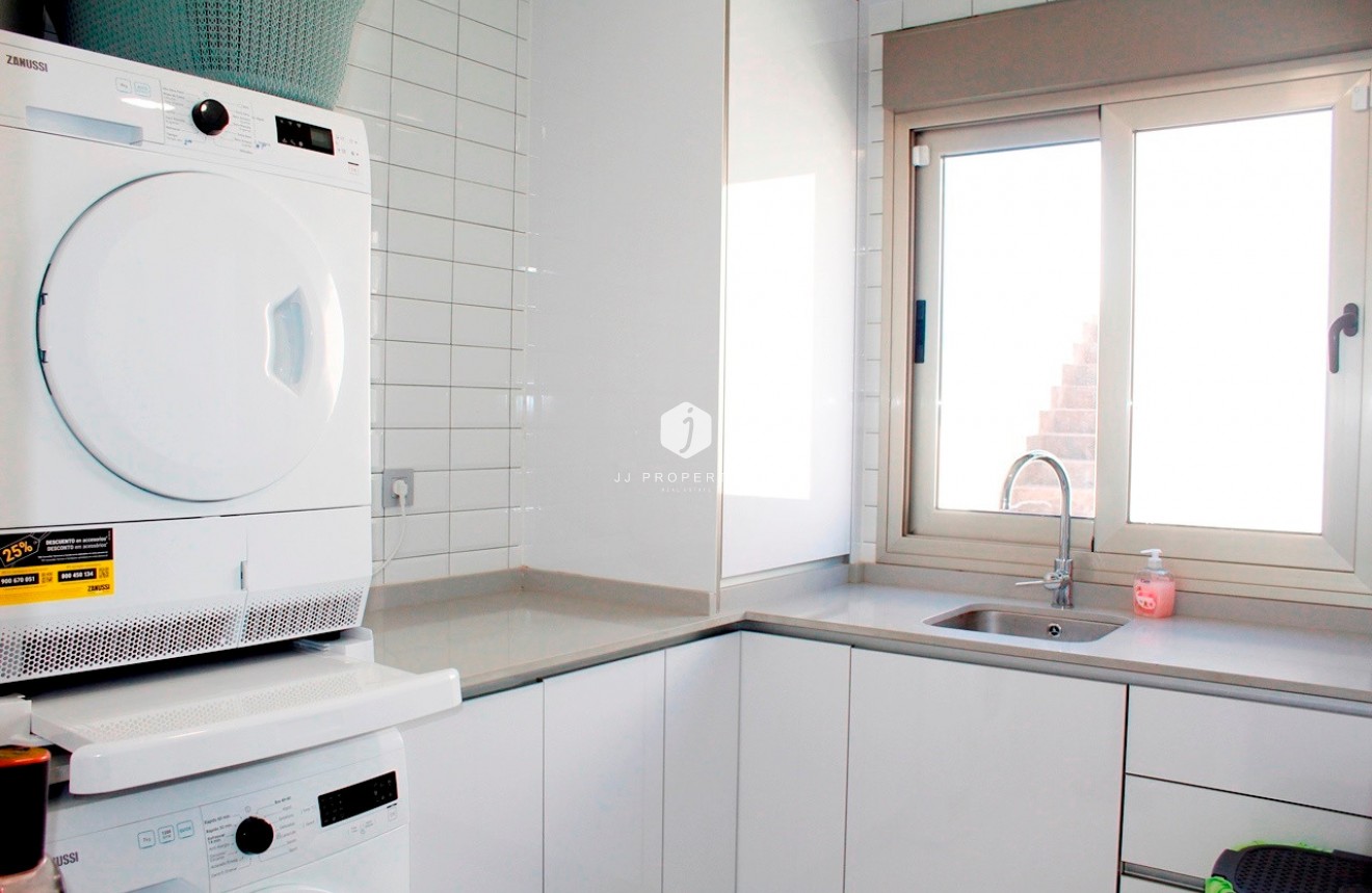 Z drugiej ręki - Villa -
Orihuela Costa - Costa Blanca