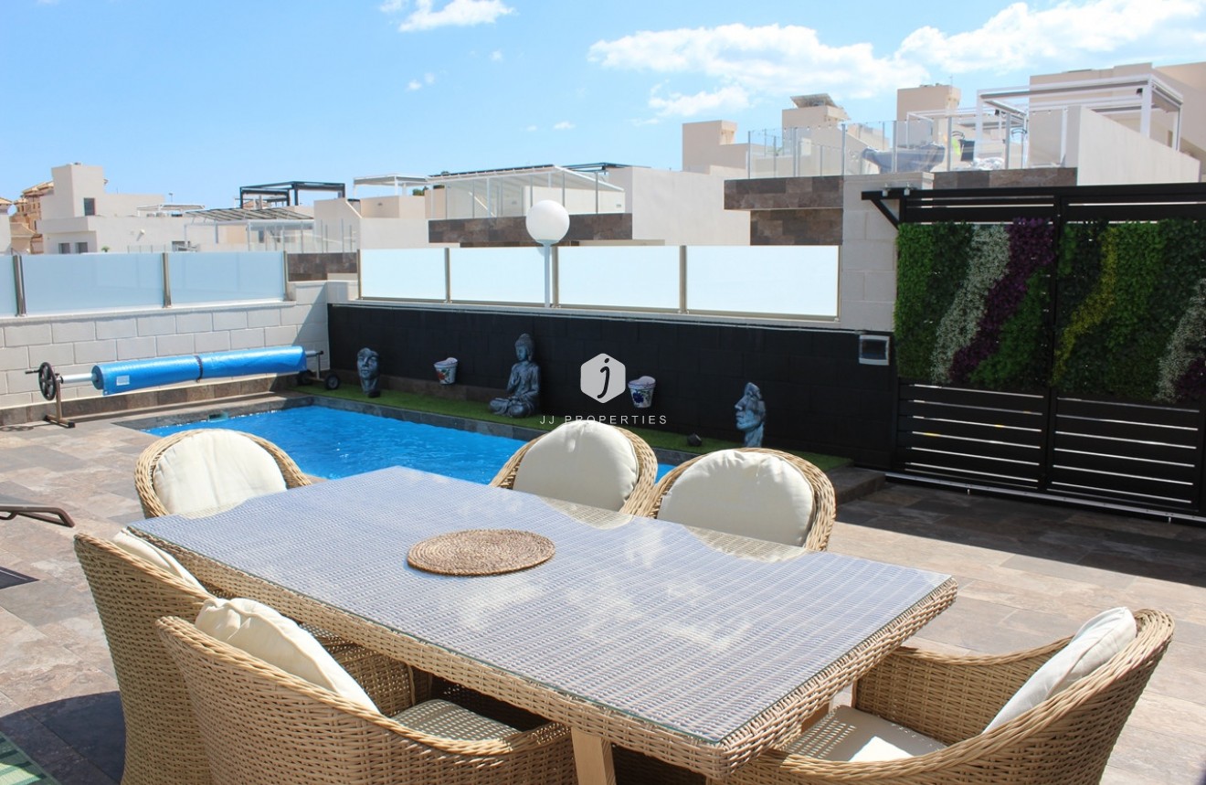 Z drugiej ręki - Villa -
Orihuela Costa - Costa Blanca