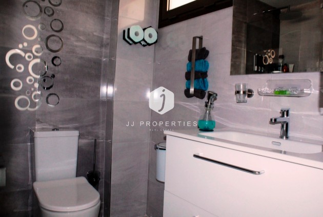 Z drugiej ręki - Mieszkanie w bloku -
Orihuela Costa - Costa Blanca