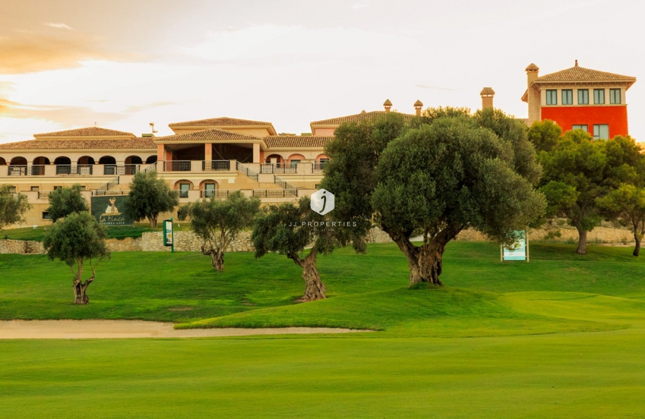 Z drugiej ręki - Villa -
Algorfa - Inland