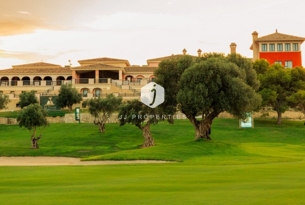 Z drugiej ręki - Villa -
Algorfa - Inland