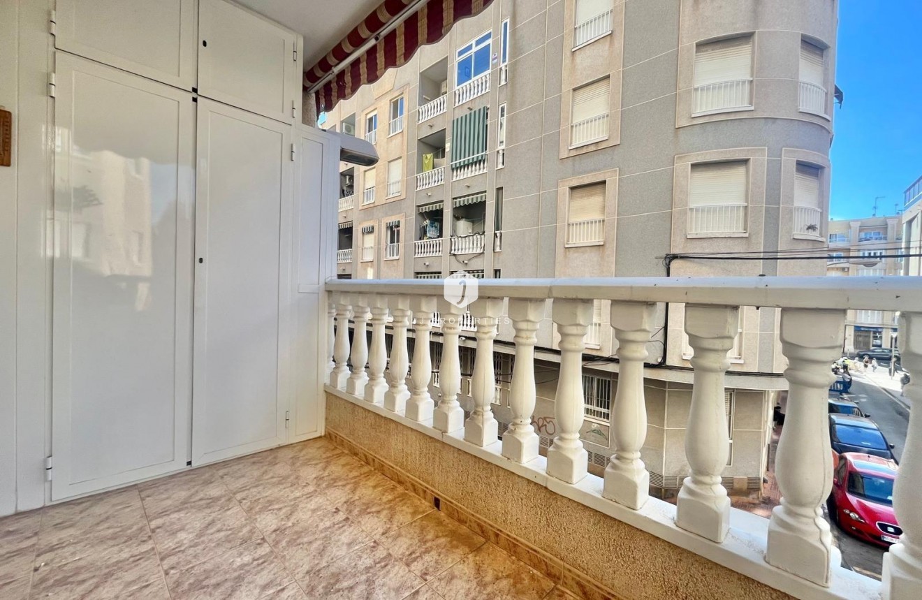 Tweedehands - Appartement / flat -
Torrevieja - Habaneras