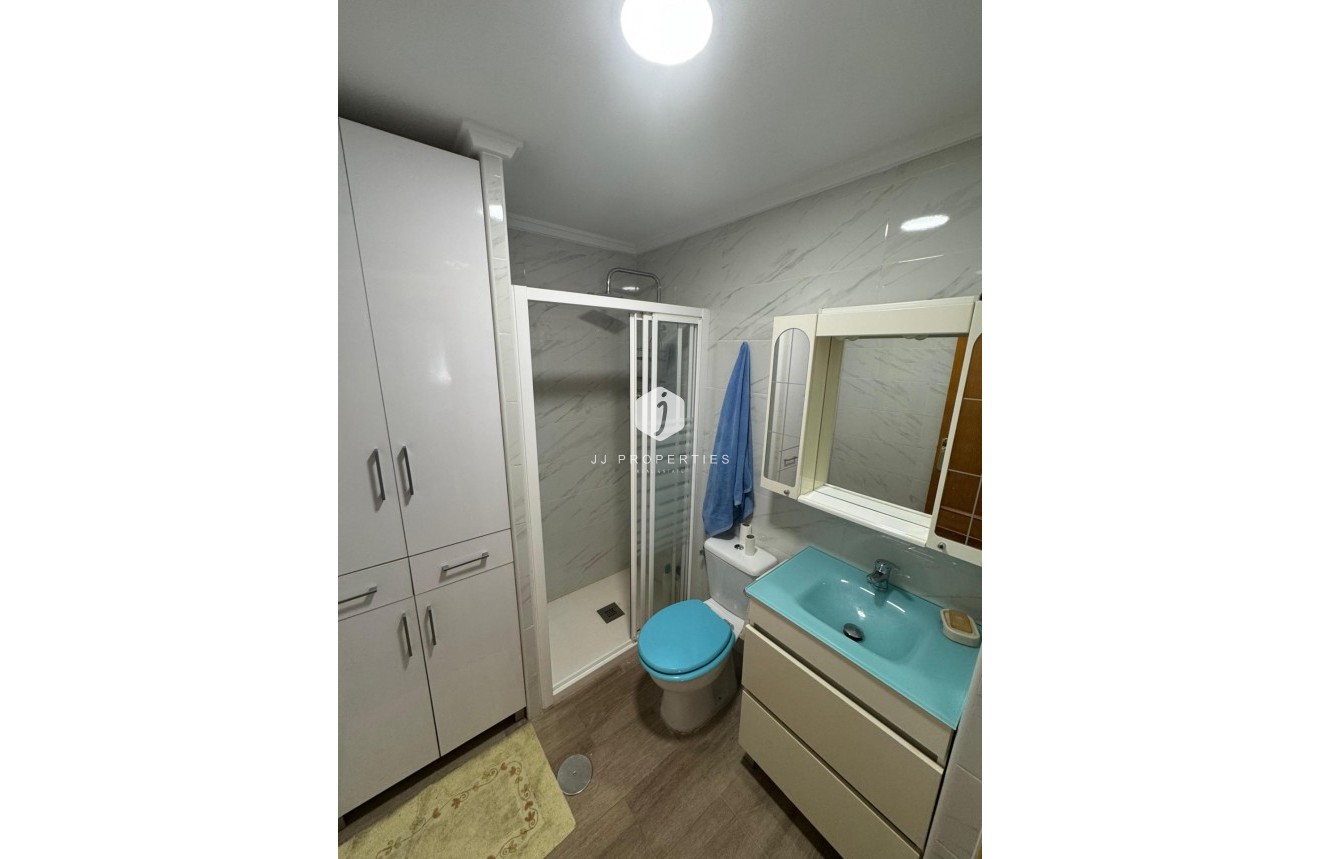 Tweedehands - Appartement / flat -
Torrevieja - Habaneras