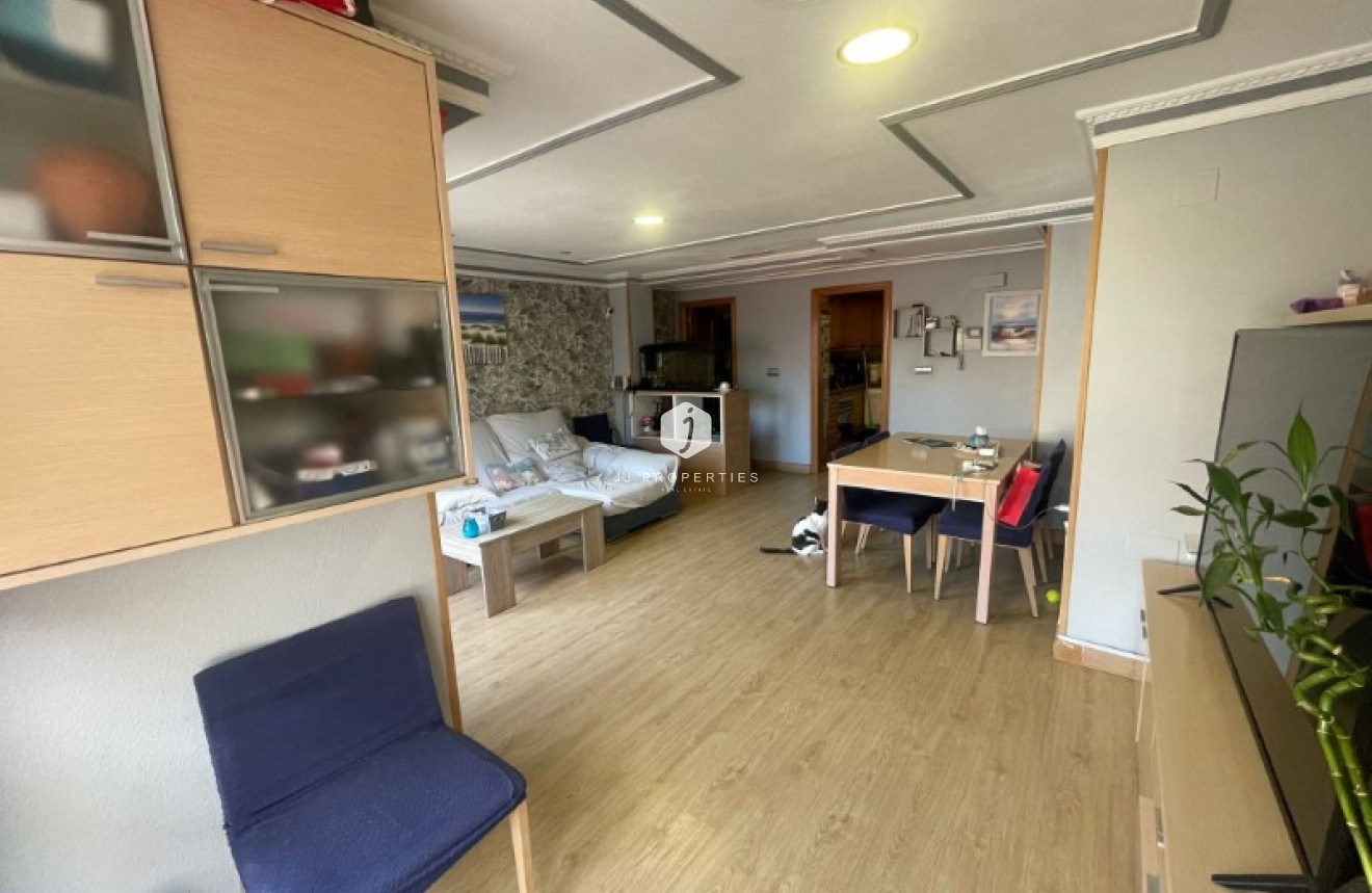 Z drugiej ręki - Mieszkanie w bloku -
Torrevieja - Costa Blanca