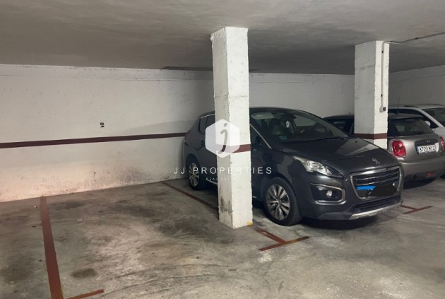 Z drugiej ręki - Mieszkanie w bloku -
Torrevieja - Costa Blanca