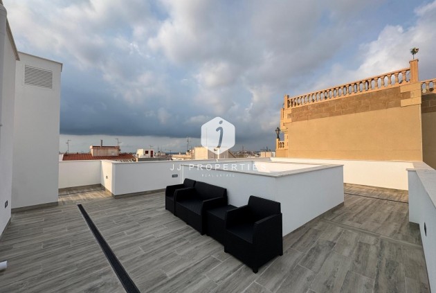 Z drugiej ręki - Mieszkanie w bloku -
Torrevieja - Centro