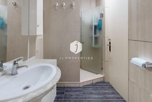 Z drugiej ręki - Mieszkanie w bloku -
Torrevieja - Puerto Deportivo Marina Salinas