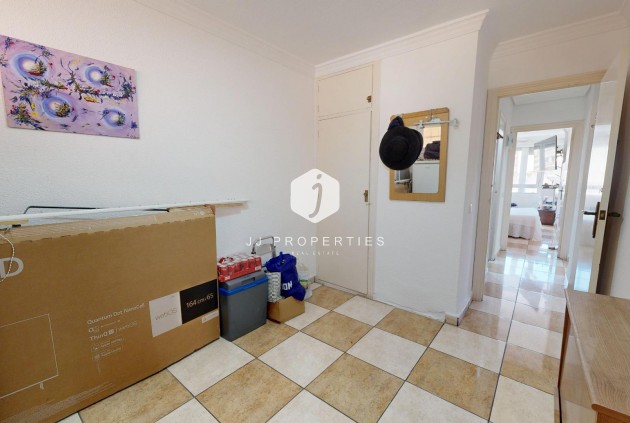 Z drugiej ręki - Mieszkanie w bloku -
Torrevieja - Puerto Deportivo Marina Salinas